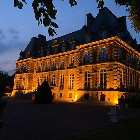 Le Chateau Des Reves De Fresnel Frühstückspension