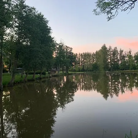 Le Château Des Rêves De Fresnel Bed & Breakfast *