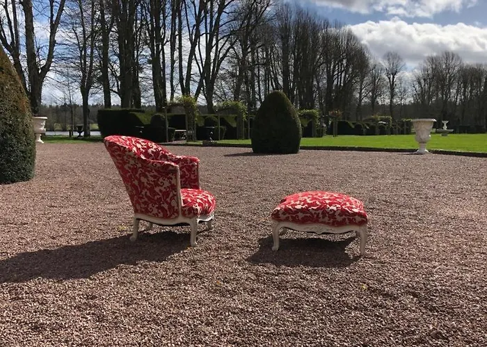 Le Chateau Des Reves De Fresnel Bed & Breakfast *