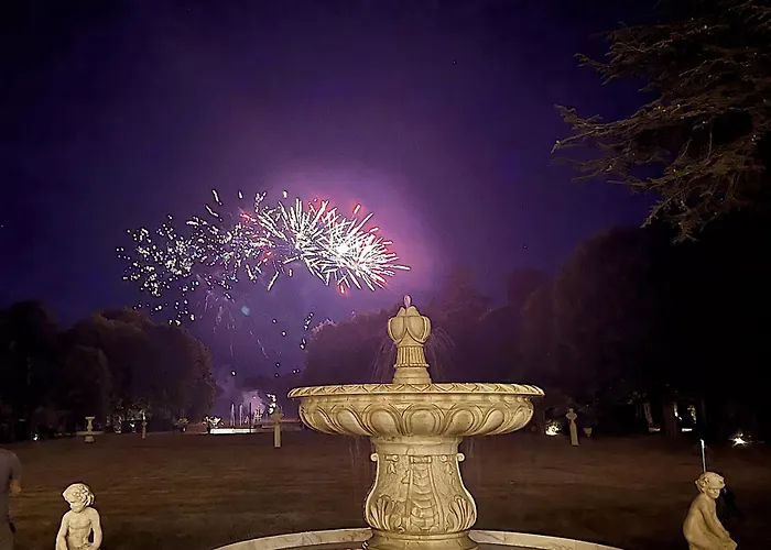 Le Chateau Des Reves De Fresnel 住宿加早餐酒店 *